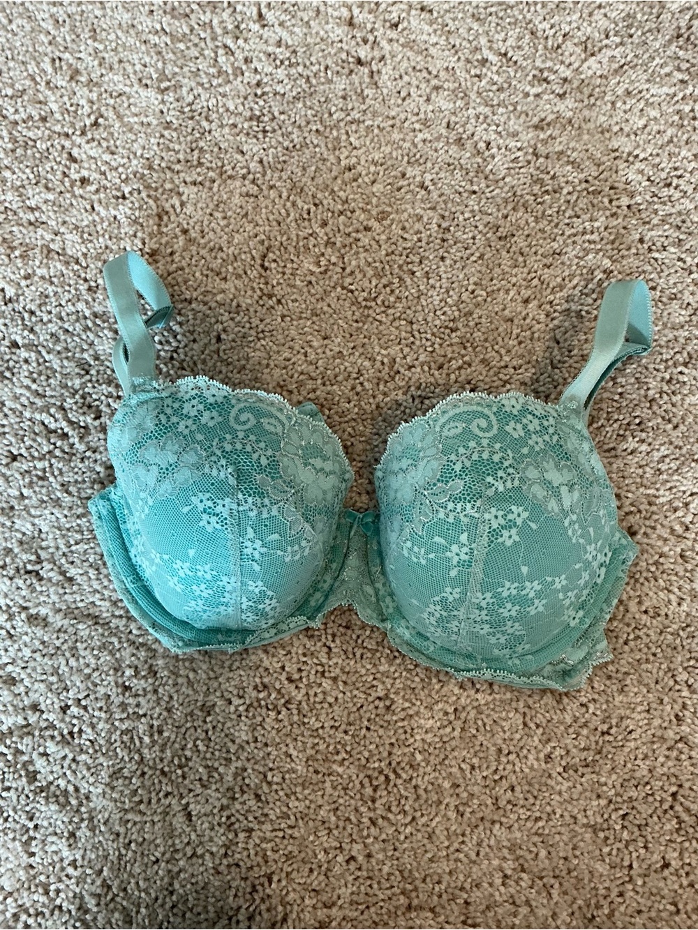 Victoria's Secret Mint Green Lace Underwire Bra
